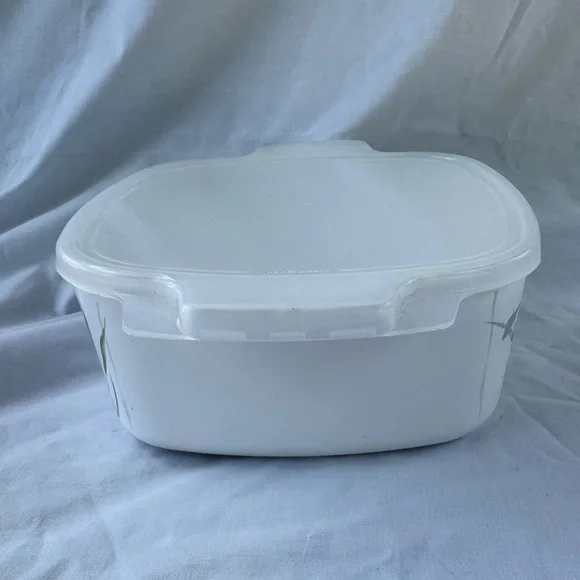 Vintage CorningWare Shadow Iris 1.5-Liter Casserole Dish with Lid A- 1 1/2-B - Picture 3 of 14